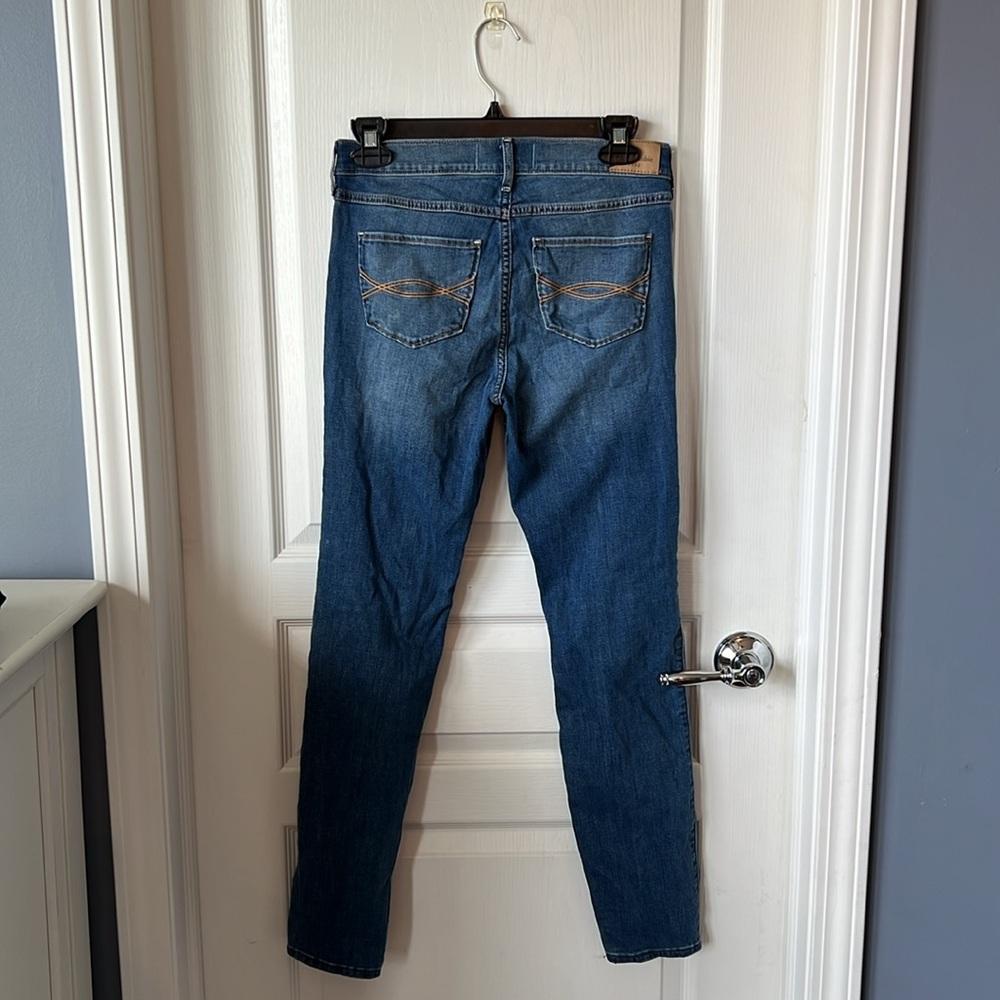 Girl’s abercrombie kids Ripped Skinny Jeans - Picture 2 of 5